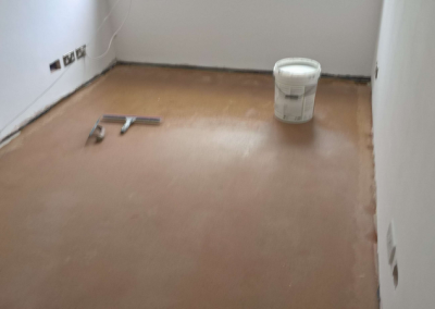 Epoxy primer and kiln dried sand were used to produce a workable